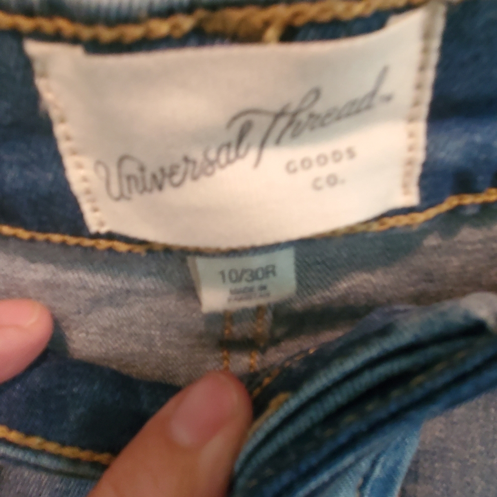 High Rise Patch Jeans - Picture 2 of 9